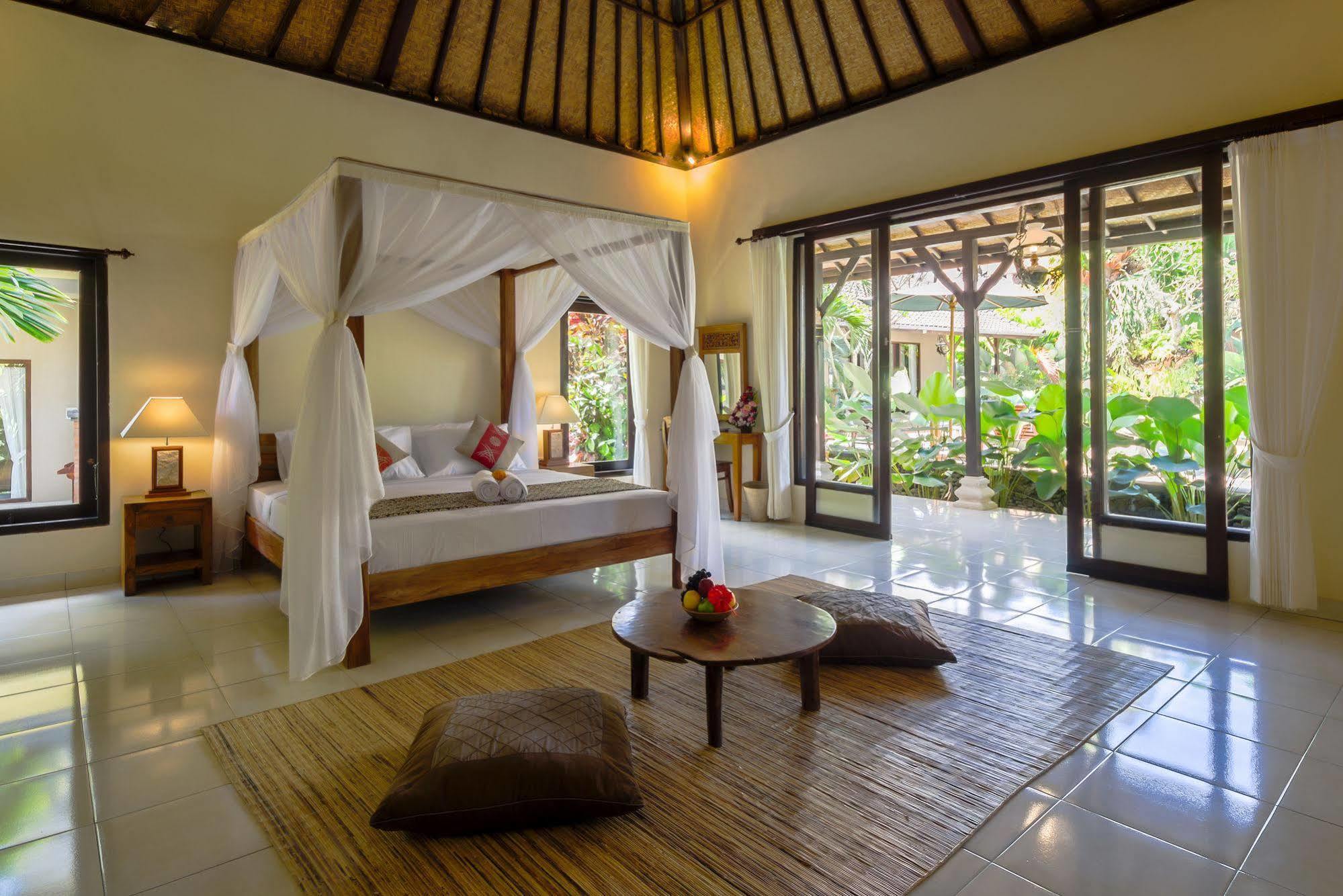 Loka Pala Villa Ubud Exteriör bild